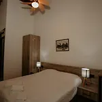 Old Stone Boutique Nikozja