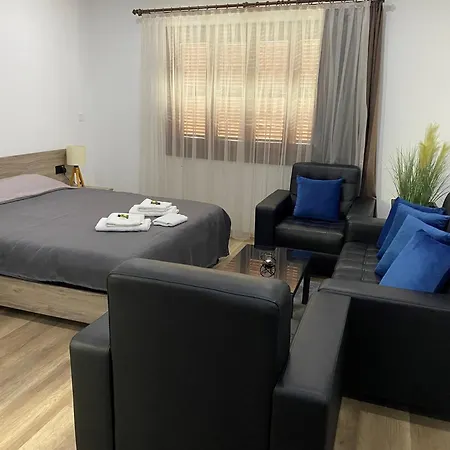 Old Stone Boutique Hotel *