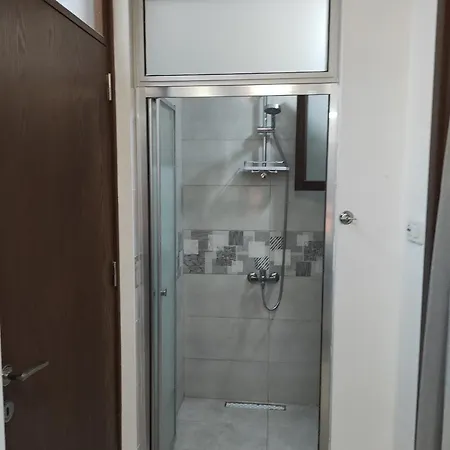 Old Stone Boutique *