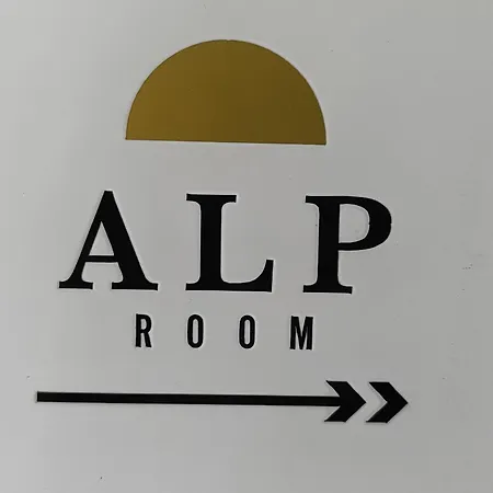 Old Stone Boutique *