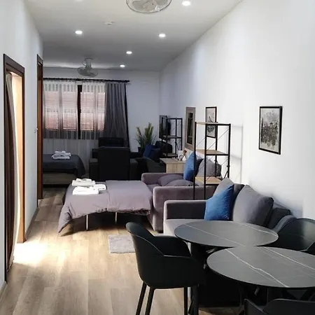 Old Stone Boutique Szálloda *