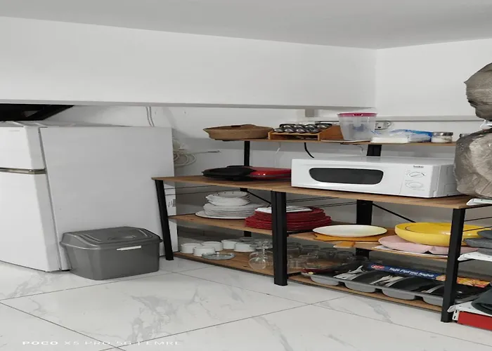 Old Stone Boutique ニコシア