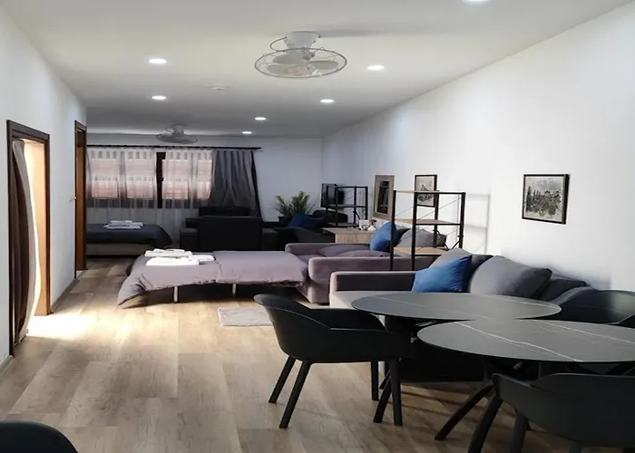 Old Stone Boutique Hotel